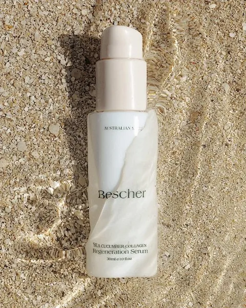 Bescher collagen serum on sand