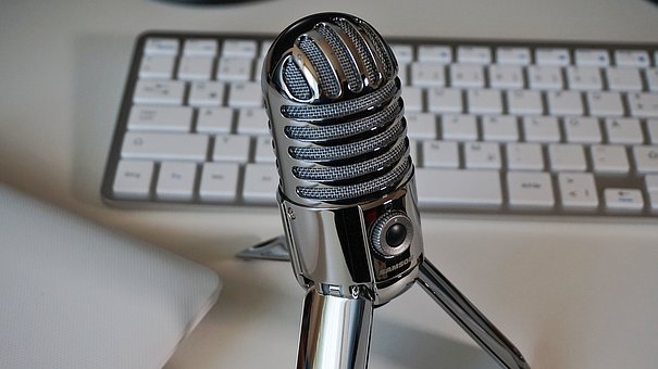 The microphone you use can enhance an online video 