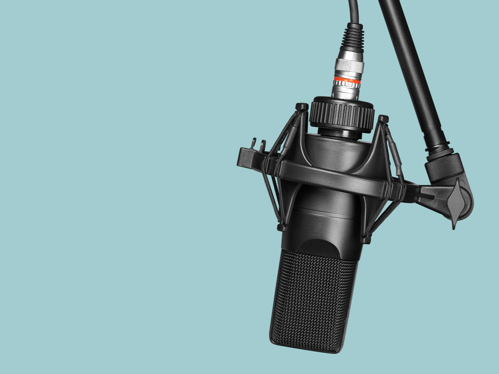 The Best Podcast and Livestream Gear (2022): Mics, Stands, Pop Filters, and  More